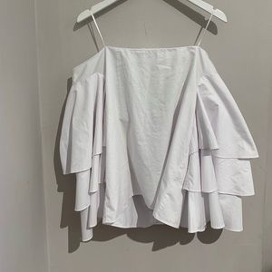 Off the shoulders ruffle top